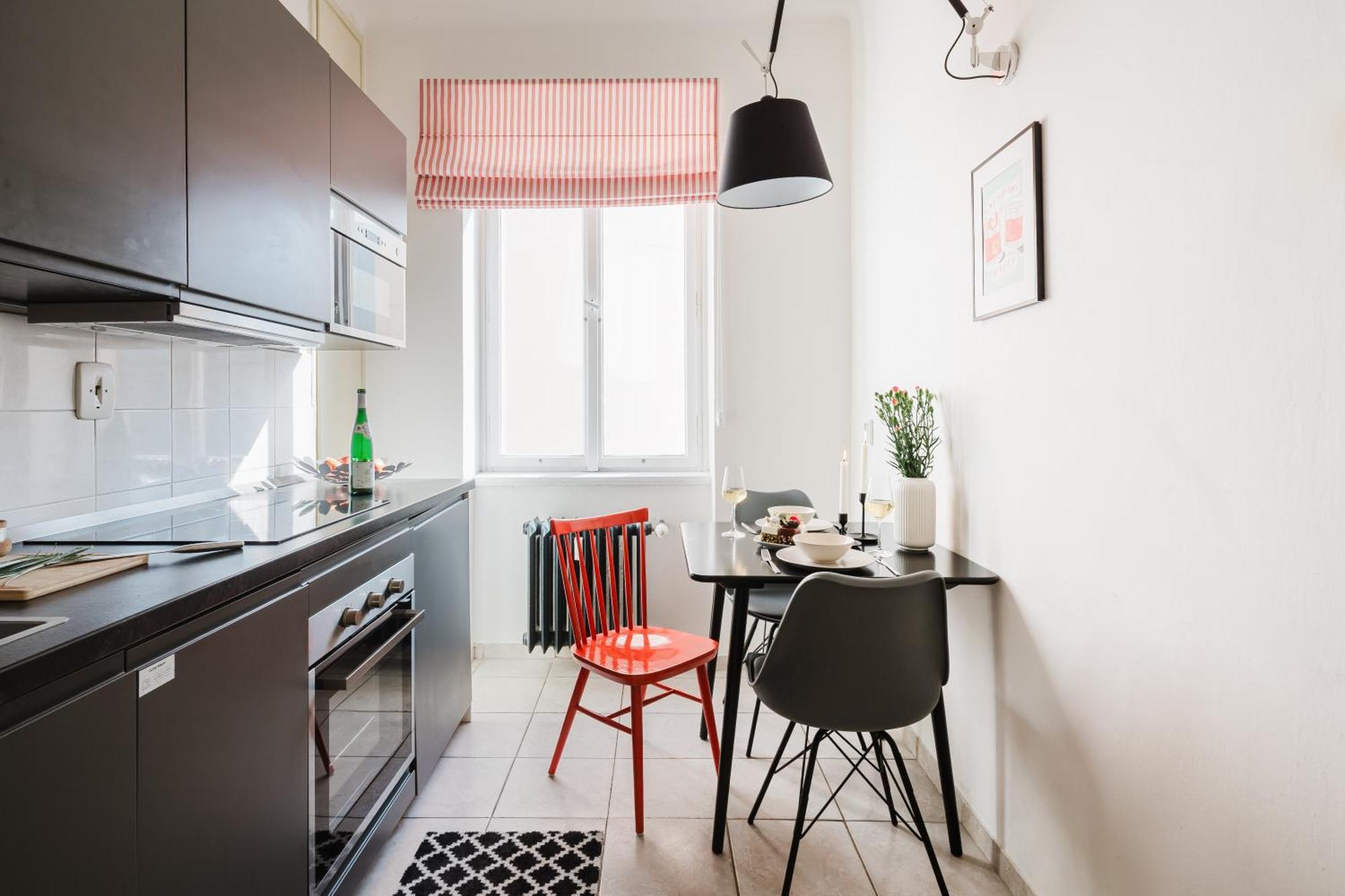 Apartment Days - 1bdr - Workspace - Netflix - New Town Prag